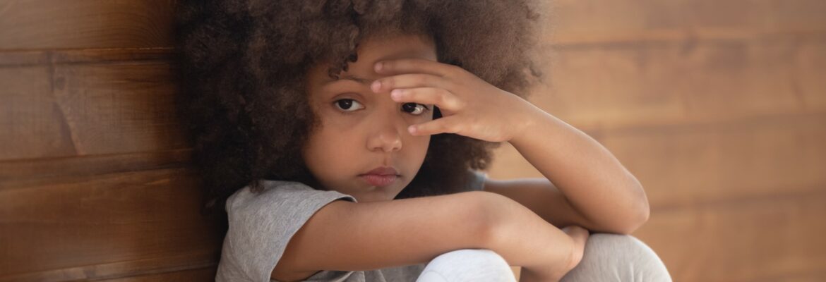 Selbstwertgefühl und Identität Kinder Selbstbild, Selbstbewusstsein und Selbstwertgefühl stärken Identitätsentwicklung Aktzeptanz + Toleranz