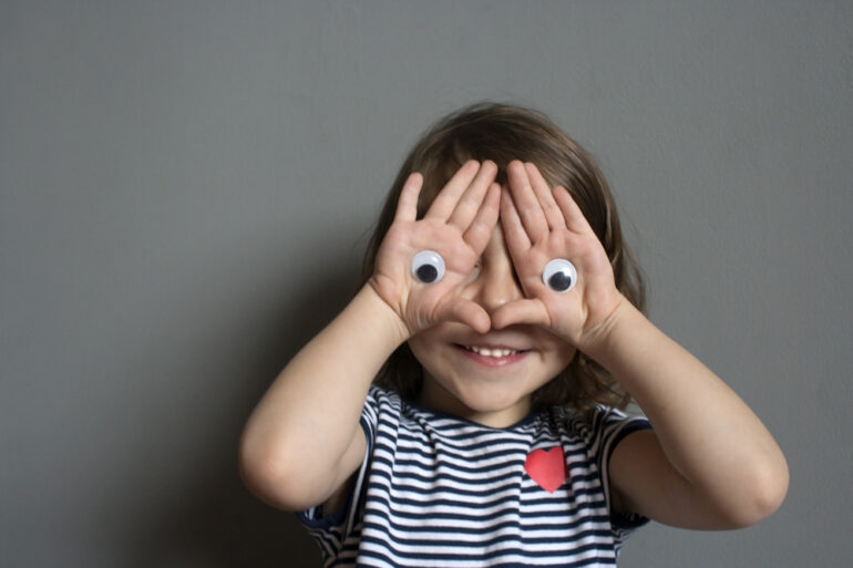  Wahrnehmungsspiele im Kindergarten: Diese Spiele sind sinnvoll 